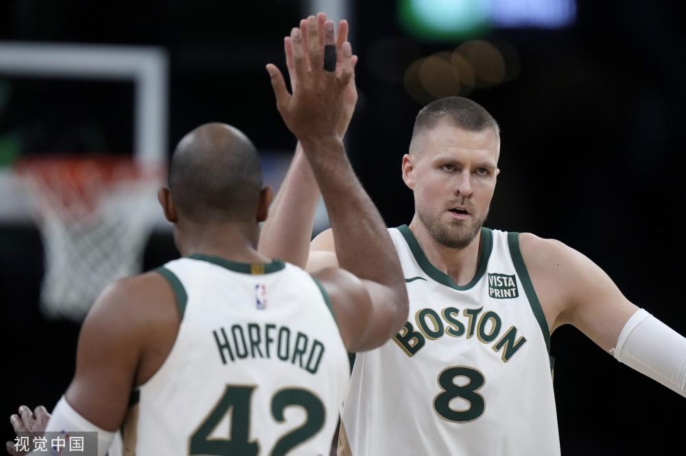 的一道铜墙 的一道铜墙