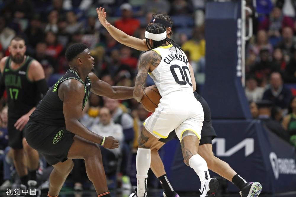 他在场上的 他在场上的